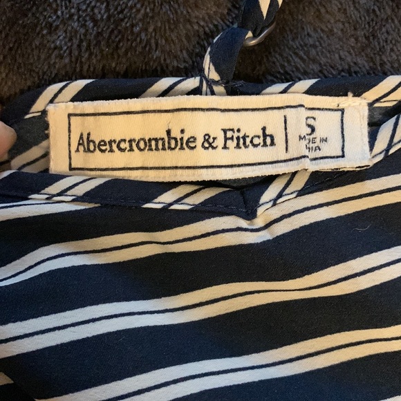 Abercrombie & Fitch. Beautiful striped tank top - Picture 3 of 3